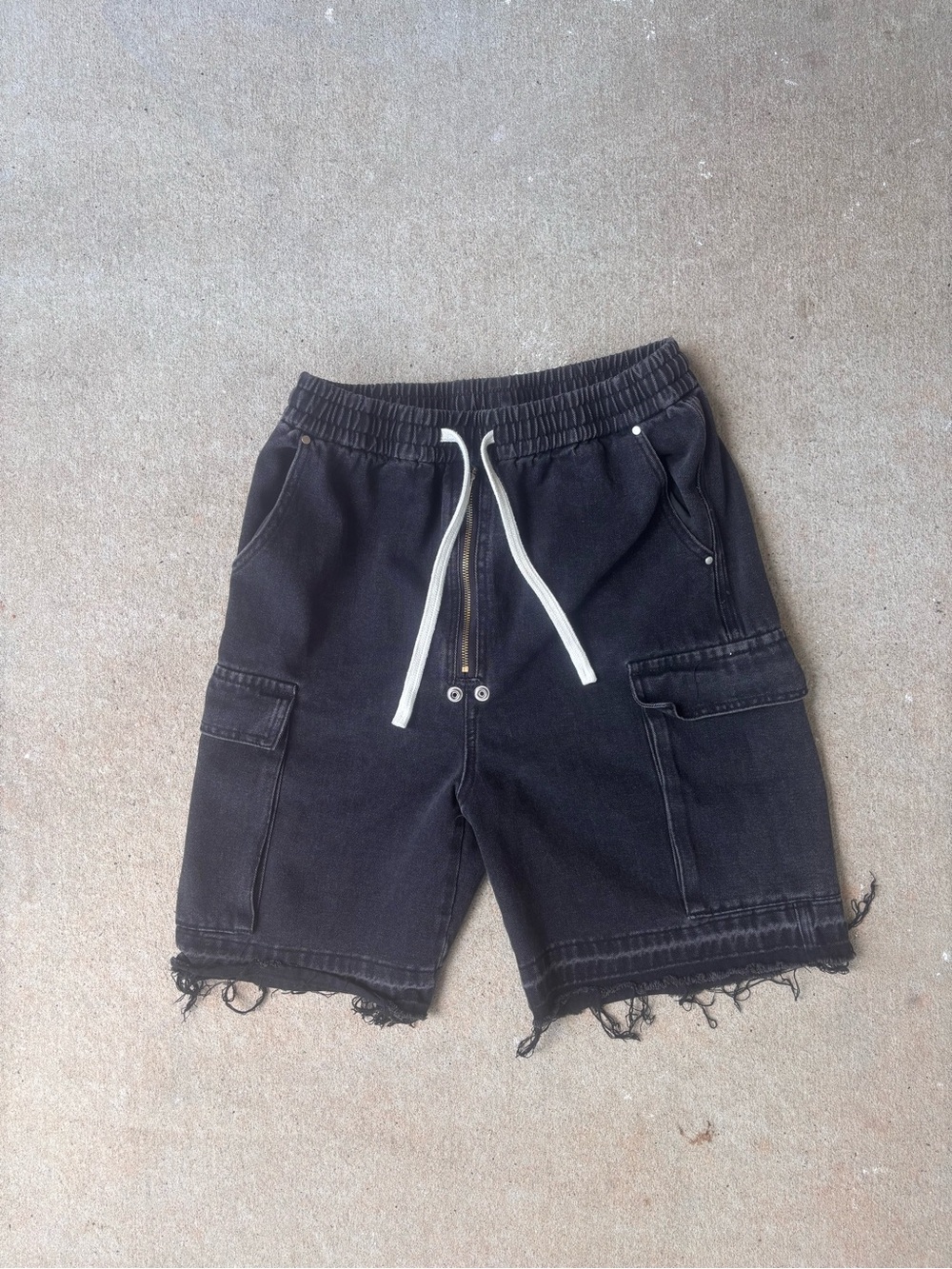 ROMWE Black Cargo Shorts with White Drawstring